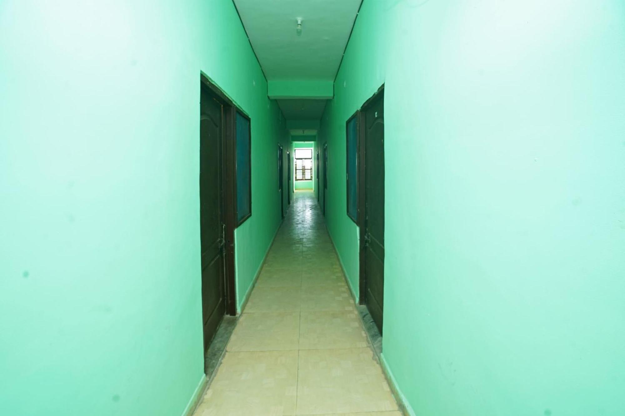 Hotel O Paras Guest House & Restaurant Haldwani Bagian luar foto